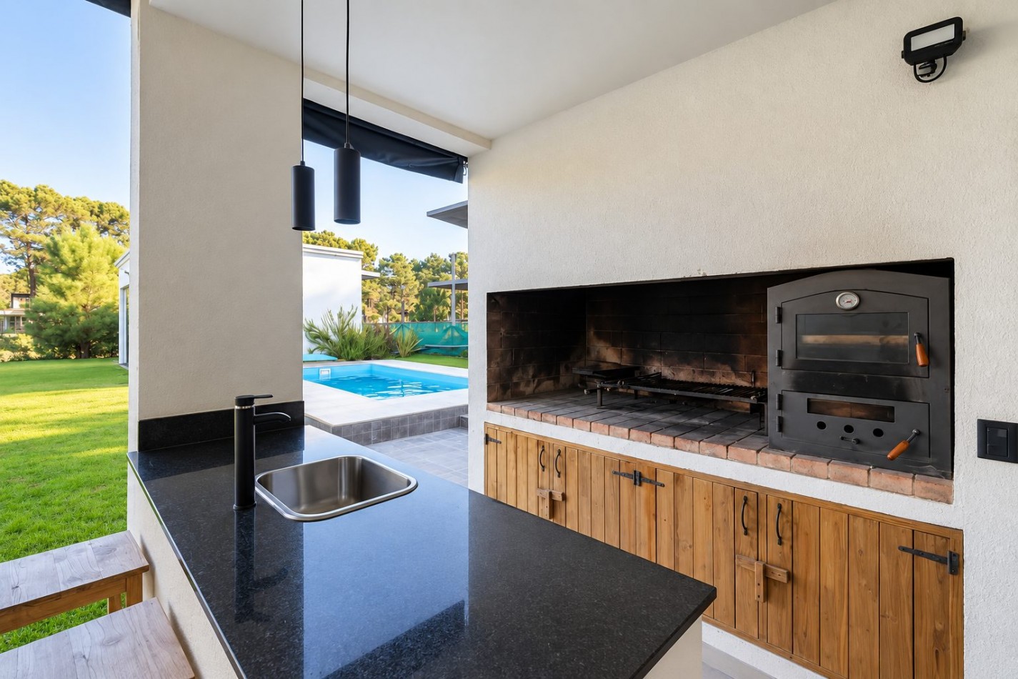 VENTA CASA EN PINAMAR BARRIO ALAMOS