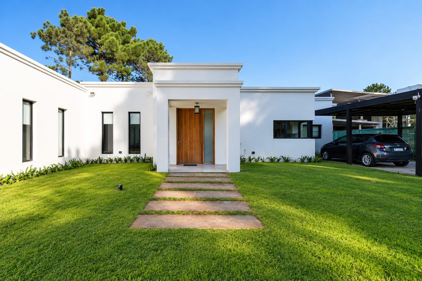 VENTA CASA EN PINAMAR BARRIO ALAMOS