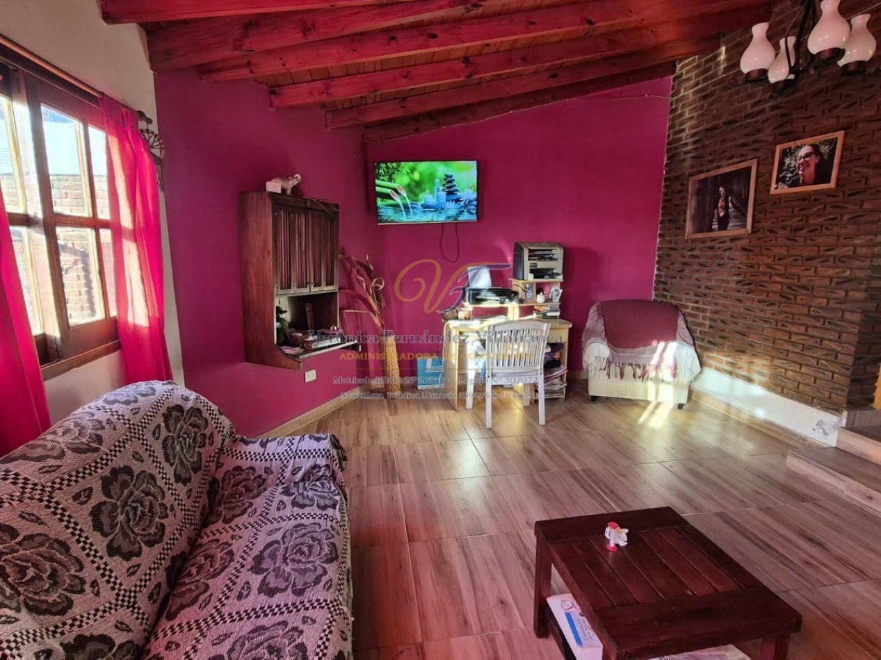 VENTA CASA MAR DE AJO 5 AMB. mas Depto Independiente a 7 Cuadras del Mar