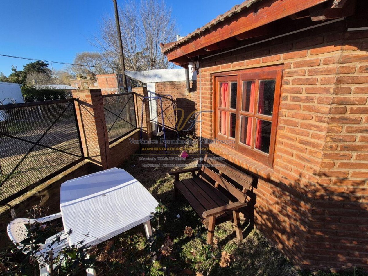 VENTA CASA MAR DE AJO 5 AMB. mas Depto Independiente a 7 Cuadras del Mar