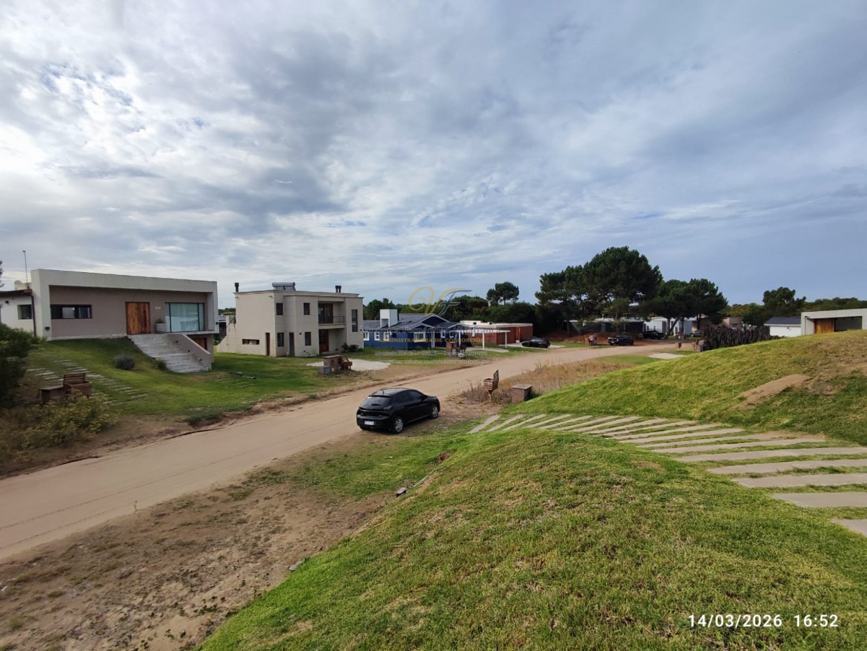 LOTE COSTA ESMERALDA SENDEROS 4 LOTE 361 ESQUINA ARBOLADA