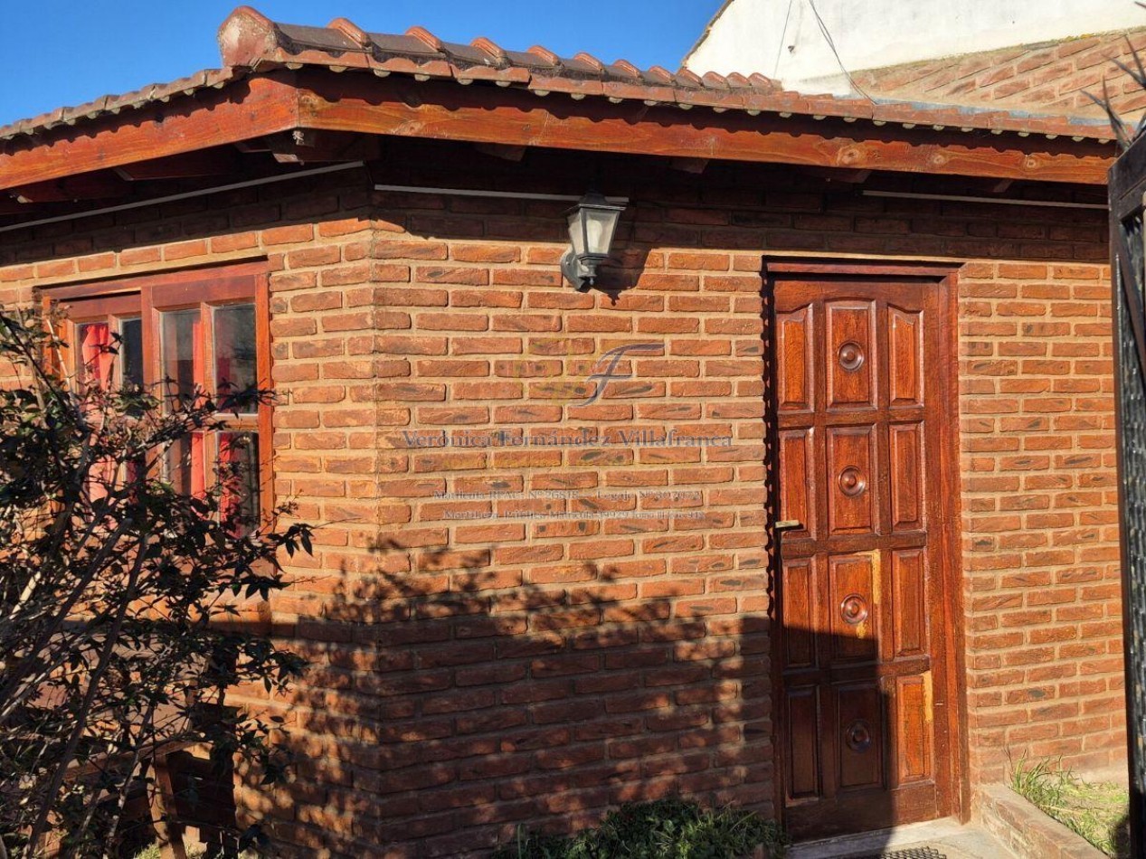 VENTA CASA MAR DE AJO 5 AMB. mas Depto Independiente a 7 Cuadras del Mar