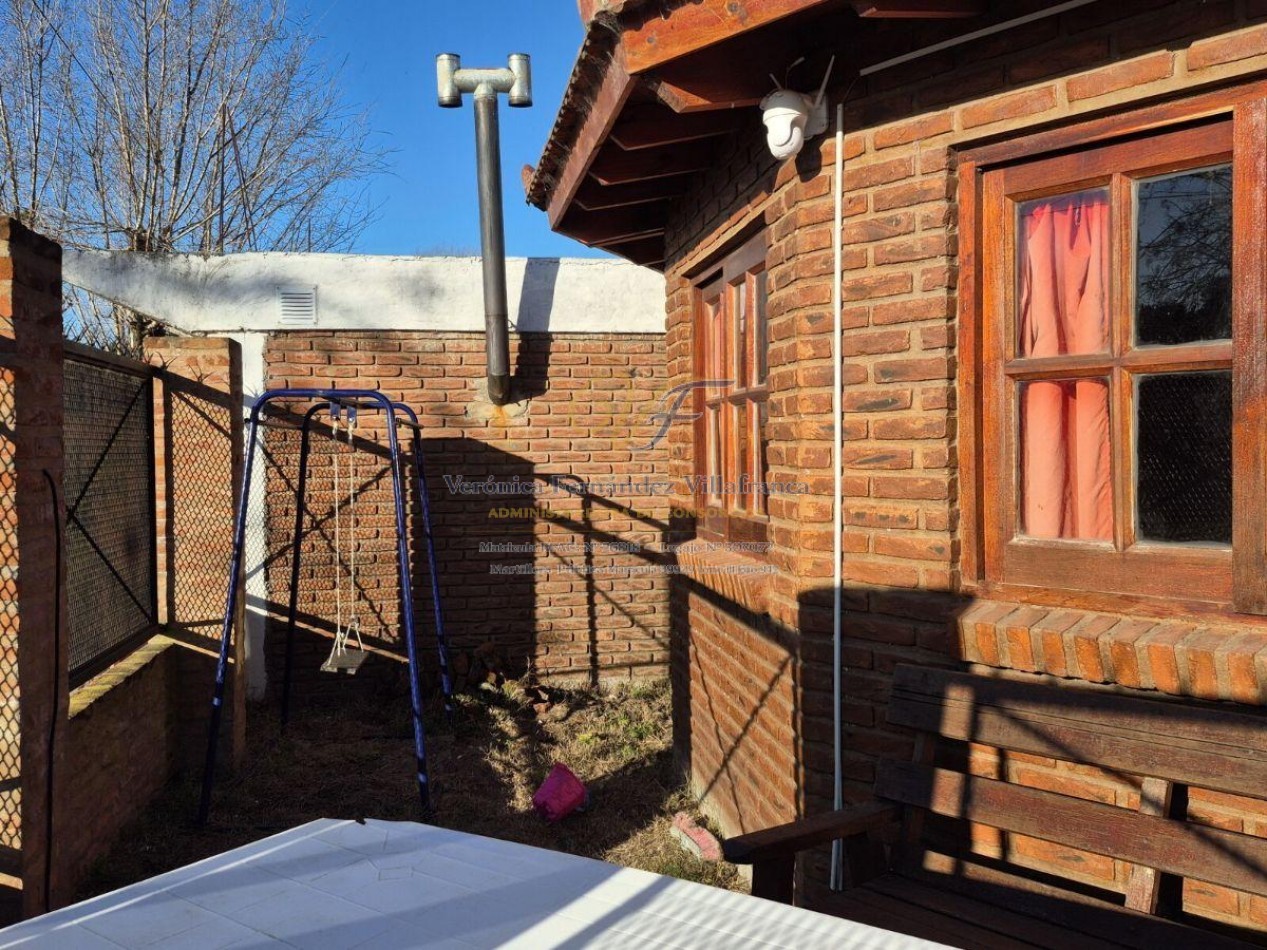 VENTA CASA MAR DE AJO 5 AMB. mas Depto Independiente a 7 Cuadras del Mar