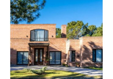 VENTA CASA EN LA HERRADURA PINAMAR
