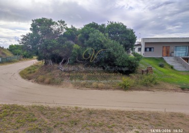 LOTE COSTA ESMERALDA SENDEROS 4 LOTE 361  ESQUINA ARBOLADA
